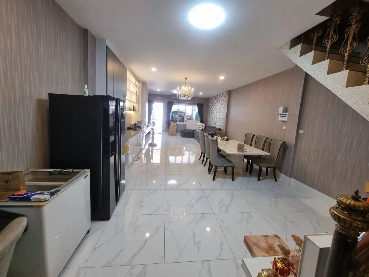 Townhouse in Huai Khwang, Bangkok, Thailand 4 bedrooms — ภาพ 6