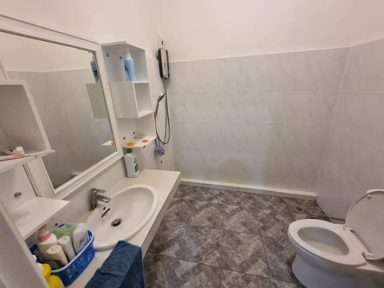 Townhouse in Huai Khwang, Bangkok, Thailand 4 bedrooms — ภาพ 8