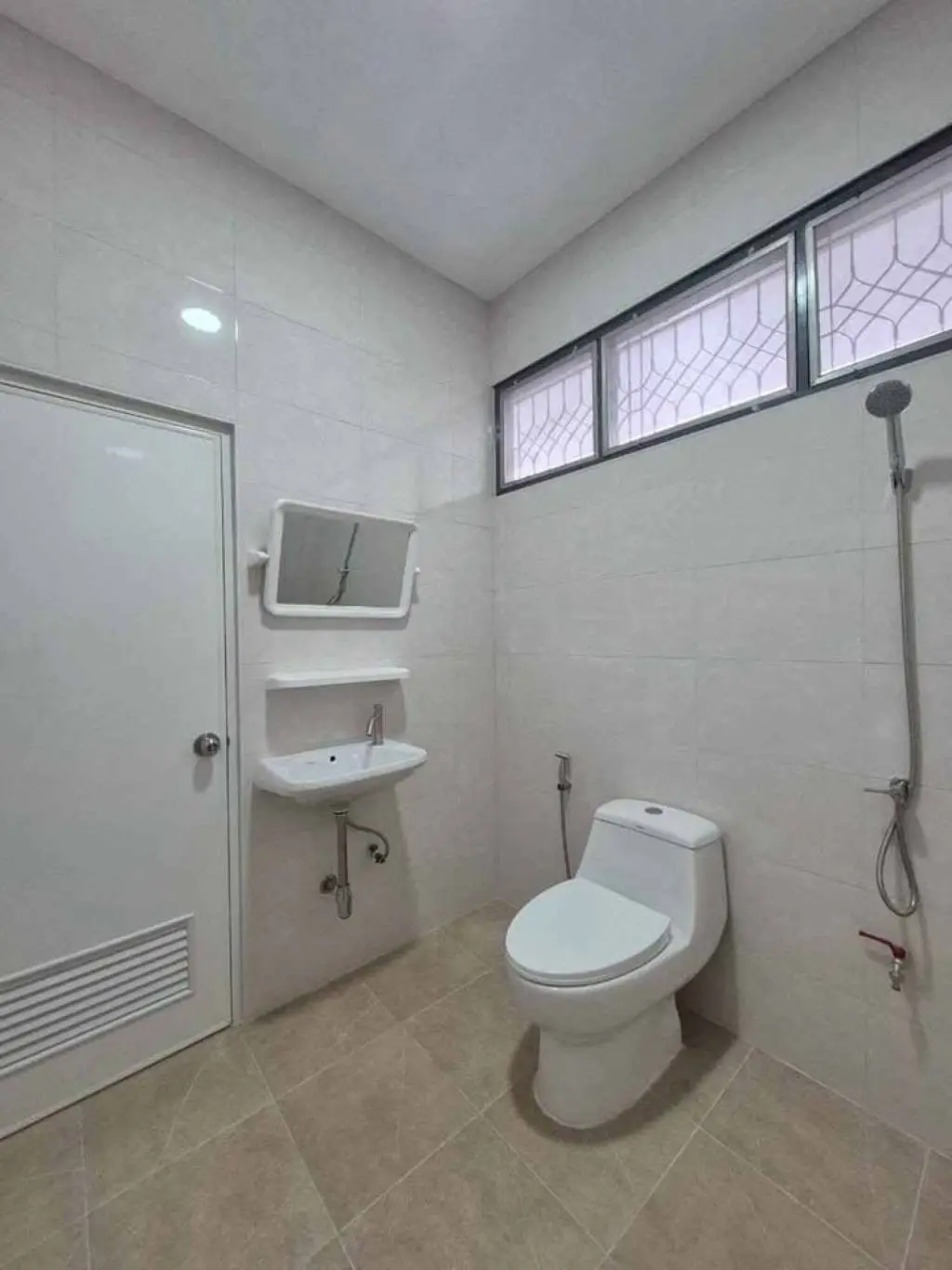 Townhouse in Bang Kho Laem, Bangkok, Thailand 3 bedrooms — 照片 9