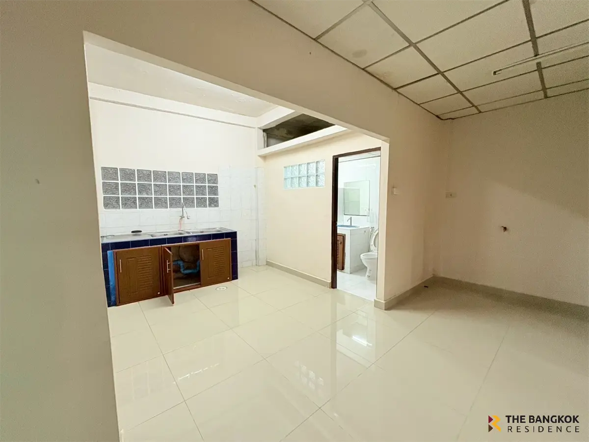 Townhouse in Bangkok, Thailand 3 bedrooms — ภาพ 8