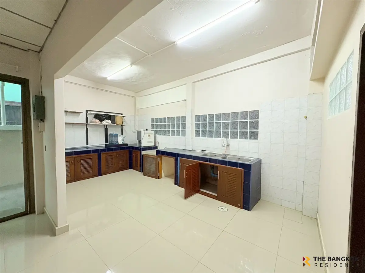 Townhouse in Bangkok, Thailand 3 bedrooms — ภาพ 7