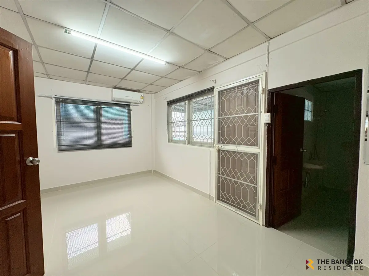 Townhouse in Bangkok, Thailand 3 bedrooms — ภาพ 10