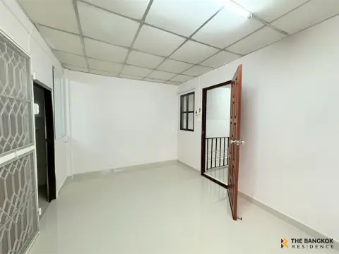Townhouse in Bangkok, Thailand 3 bedrooms — ภาพ 3