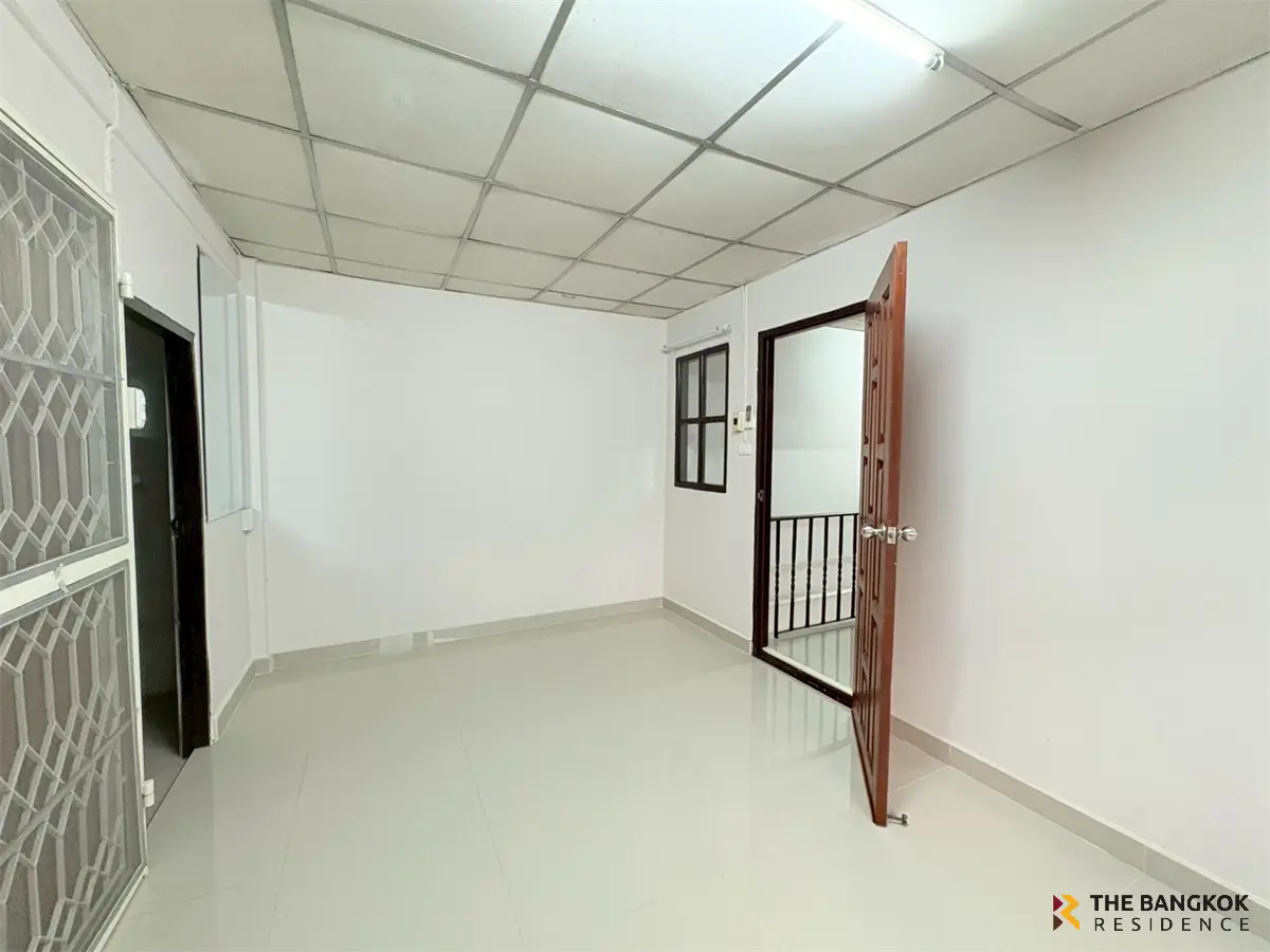 Townhouse in Bangkok, Thailand 3 bedrooms — ภาพ 3