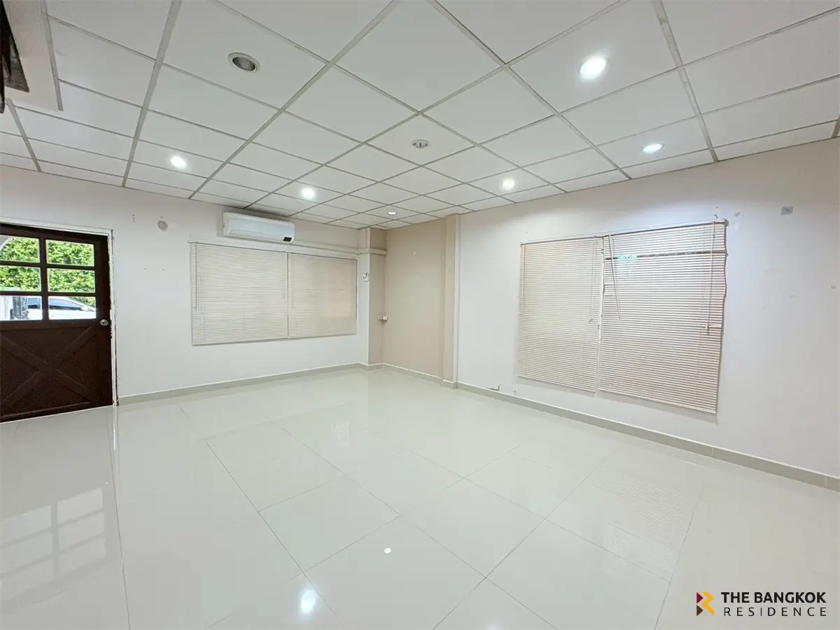 Townhouse in Bangkok, Thailand 3 bedrooms — ภาพ 9