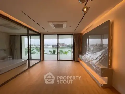 2-BR Condo at The Aqua close to Laguna — photo 2