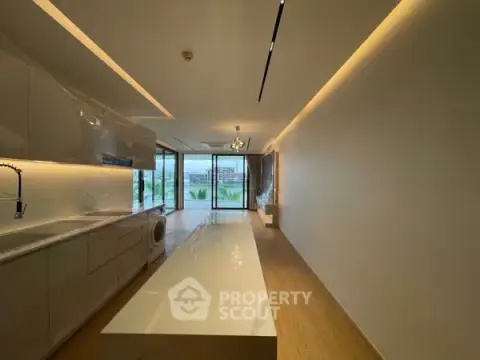 2-BR Condo at The Aqua close to Laguna — photo 3