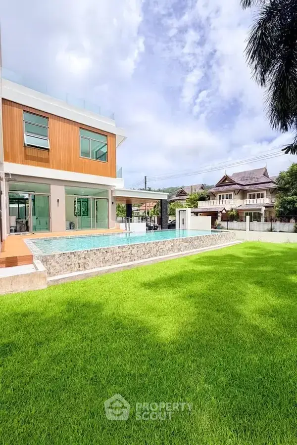 5-BR Villa in Chalong — photo 4