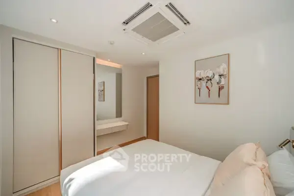 2-BR Condo at The Aqua close to Laguna — photo 2