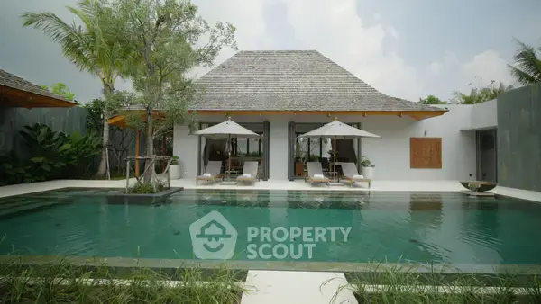 4-BR Villa at Anchan Tropicana in Thep Krasattri — ภาพ 2