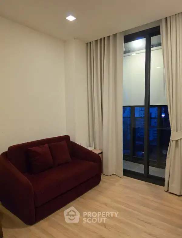 2-BR Condo at XT Phayathai near BTS Phaya Thai — photo 4
