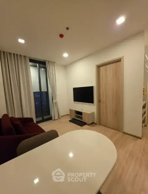 2-BR Condo at XT Phayathai near BTS Phaya Thai — photo 2