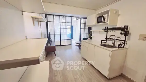 1-BR Condo at Pathumwan Place Condominium near BTS National Stadium — фото 3