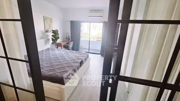 1-BR Condo at Pathumwan Place Condominium near BTS National Stadium — фото 6