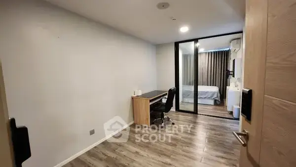 1-BR Condo at Atmoz Chaengwattana in Khlong Kluea — photo 6