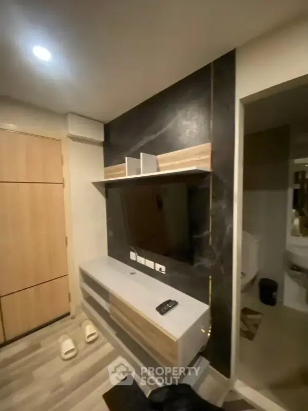 1-BR Condo at The Cube Premium Ratchada 32 in Chan Kasem — photo 2