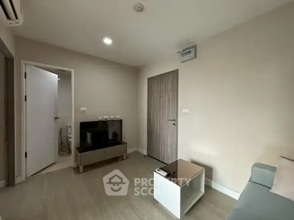 1-BR Condo at Metro Luxe Ratchada near MRT Huai Khwang — photo 6
