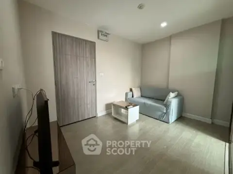 1-BR Condo at Metro Luxe Ratchada near MRT Huai Khwang — photo 5