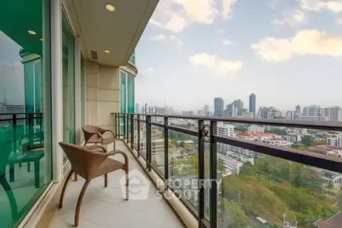 2-BR Condo at Royce Private Residences near MRT Sukhumvit — ภาพ 4
