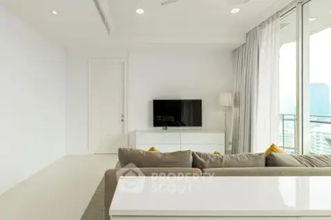 2-BR Condo at Royce Private Residences near MRT Sukhumvit — ภาพ 2