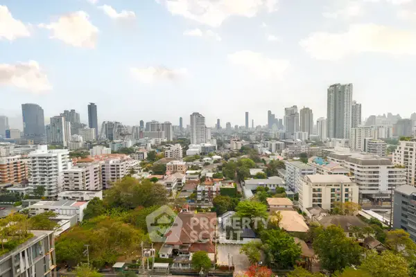 2-BR Condo at Royce Private Residences near MRT Sukhumvit — ภาพ 5