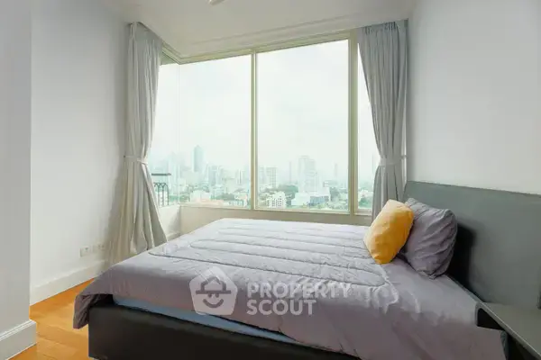 2-BR Condo at Royce Private Residences near MRT Sukhumvit — ภาพ 7