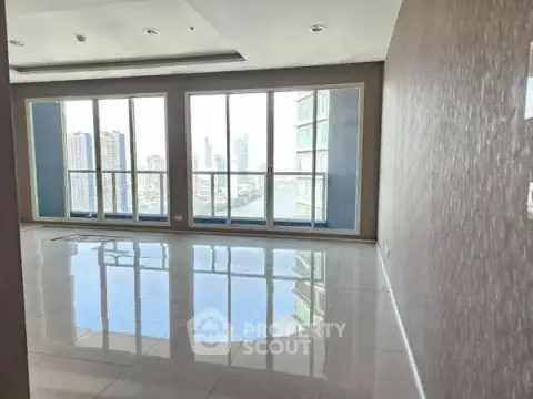 3-BR Condo at Menam Residences in Wat Phraya Krai — photo 5