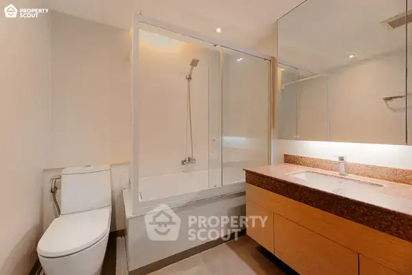 1-BR Condo at Tidy Deluxe Sukhumvit 34 near BTS Thong Lor — photo 6