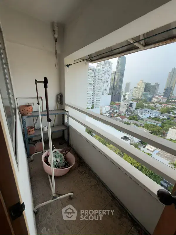 1-BR Duplex at Thonglor Tower Condominium near BTS Thong Lor — photo 2