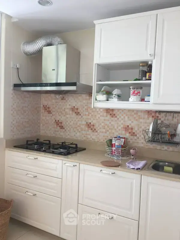 3-BR Condo at Royal Castle Pattanakarn in Suan Luang — ภาพ 6
