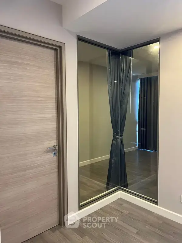 1-BR Condo at The Room Rama 4 near MRT Hua Lamphong — фото 4