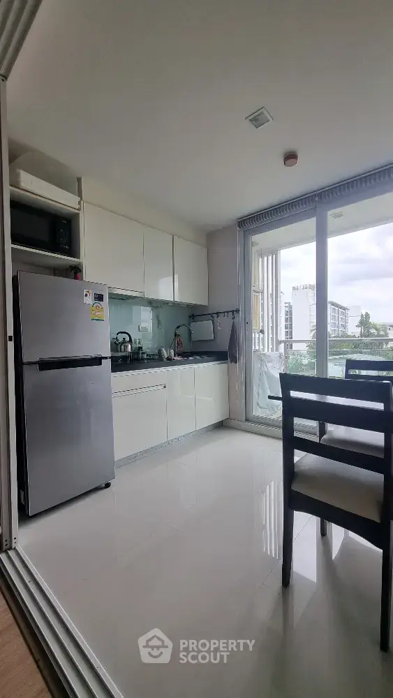 1-BR Condo at Mayfair Place Sukhumvit 64 near BTS Punnawithi — photo 3