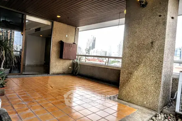 3-BR Condo at Asoke Tower near MRT Phetchaburi — photo 4