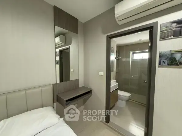 1-BR Condo at Ideo Thaphra Interchange near MRT Tha Phra — photo 6