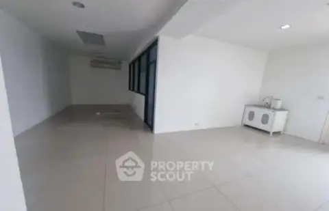 1-BR Condo at Thairong Tower in Suan Luang — ภาพ 4