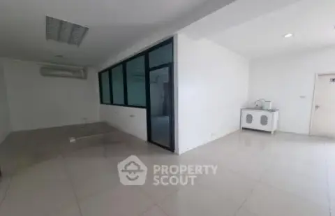 1-BR Condo at Thairong Tower in Suan Luang — ภาพ 3