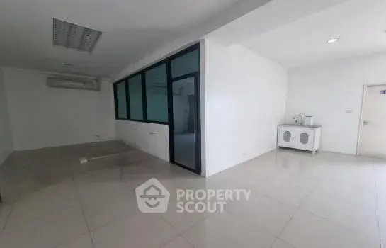 1-BR Condo at Thairong Tower in Suan Luang — ภาพ 3