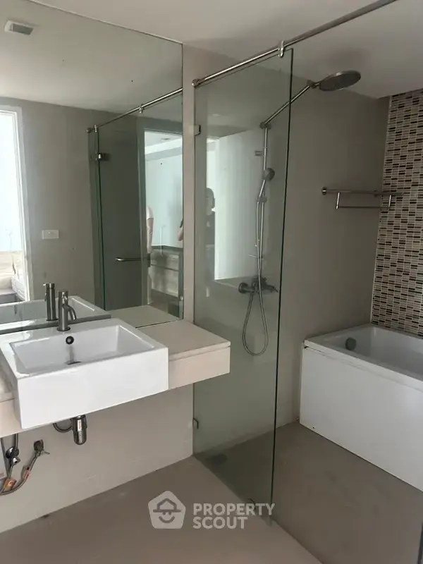 3-BR Condo at Le Nice Ekkamai Condominium near BTS Ekkamai — 照片 6