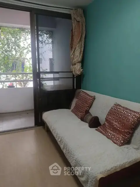 2-BR Condo at Vivid Tower Condominium near ARL Hua Mak — photo 3
