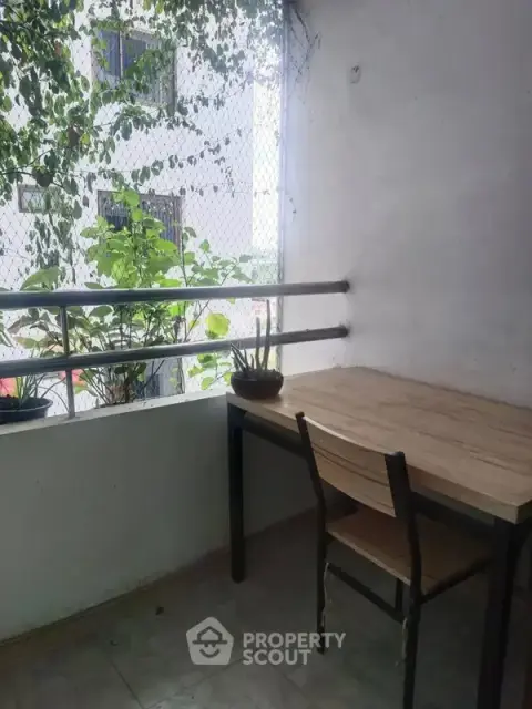 2-BR Condo at Vivid Tower Condominium near ARL Hua Mak — photo 4