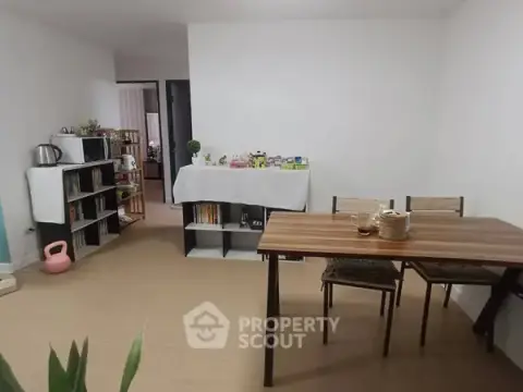 2-BR Condo at Vivid Tower Condominium near ARL Hua Mak — photo 2