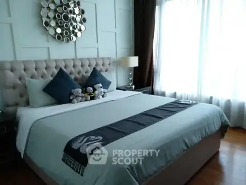 1-BR Condo at Oriental Residence Bangkok Condo near BTS Phloen Chit — photo 4