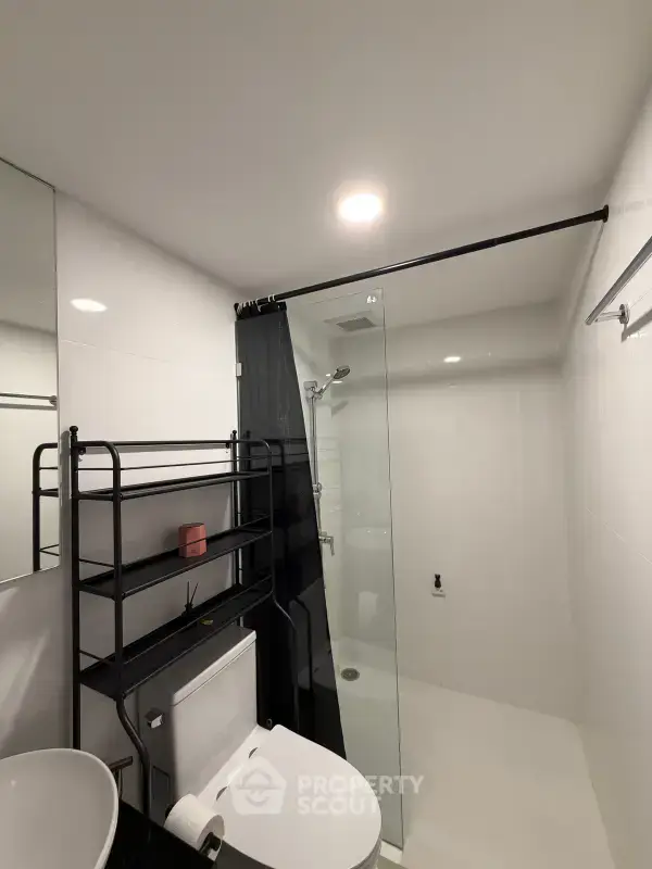2-BR Condo at Urbana Langsuan Condominium near BTS Ratchadamri — фото 6