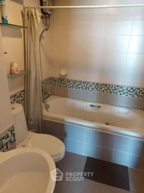 2-BR Condo at Waterford Sukhumvit 50 Condominium near BTS On Nut — photo 4
