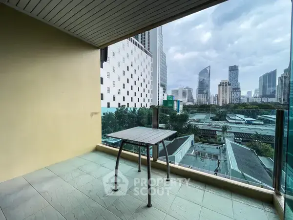 2-BR Condo at O2 Hip Condominium near BTS Phloen Chit — 照片 7