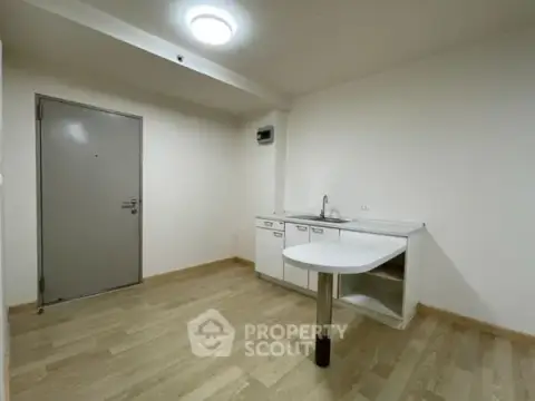 1-BR Condo at Phahol Metro near BTS Saphan Khwai — photo 4