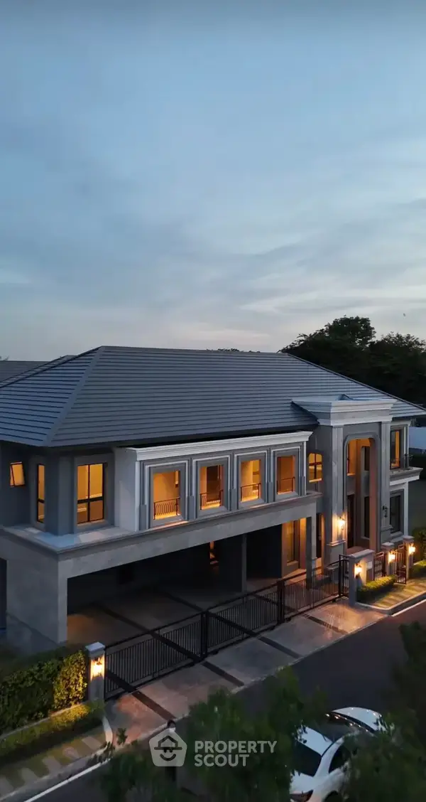 5-BR House at Grand Bangkok Boulevard Ramintra-Kaset Nawamin in Khan Na Yao — photo 6