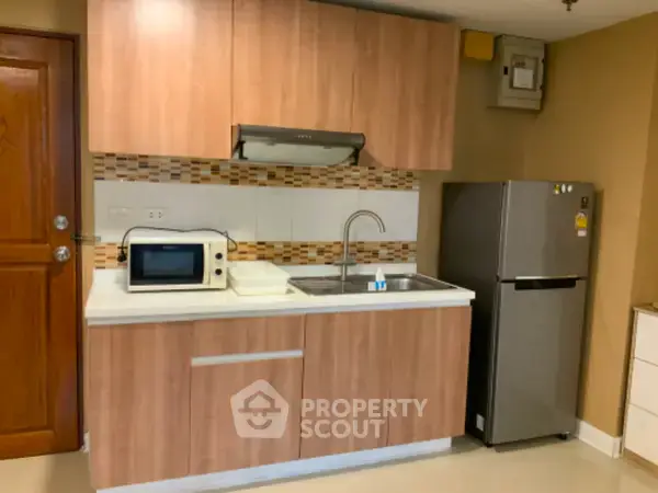 1-BR Condo at The Master Sathorn Executive near BTS Krung Thon Buri — photo 7