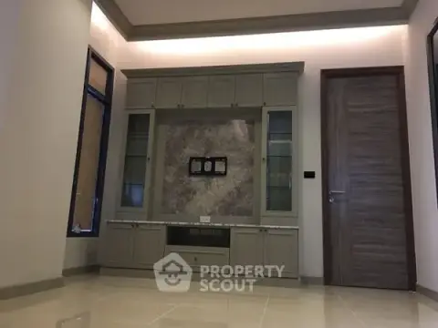 2-BR Condo at Mayfair Place Sukhumvit 50 near BTS On Nut — photo 3