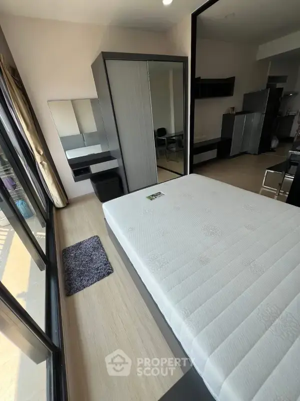 1-BR Condo at Supalai Loft Yaek Fai Chai Station near MRT Fai Chai — photo 5